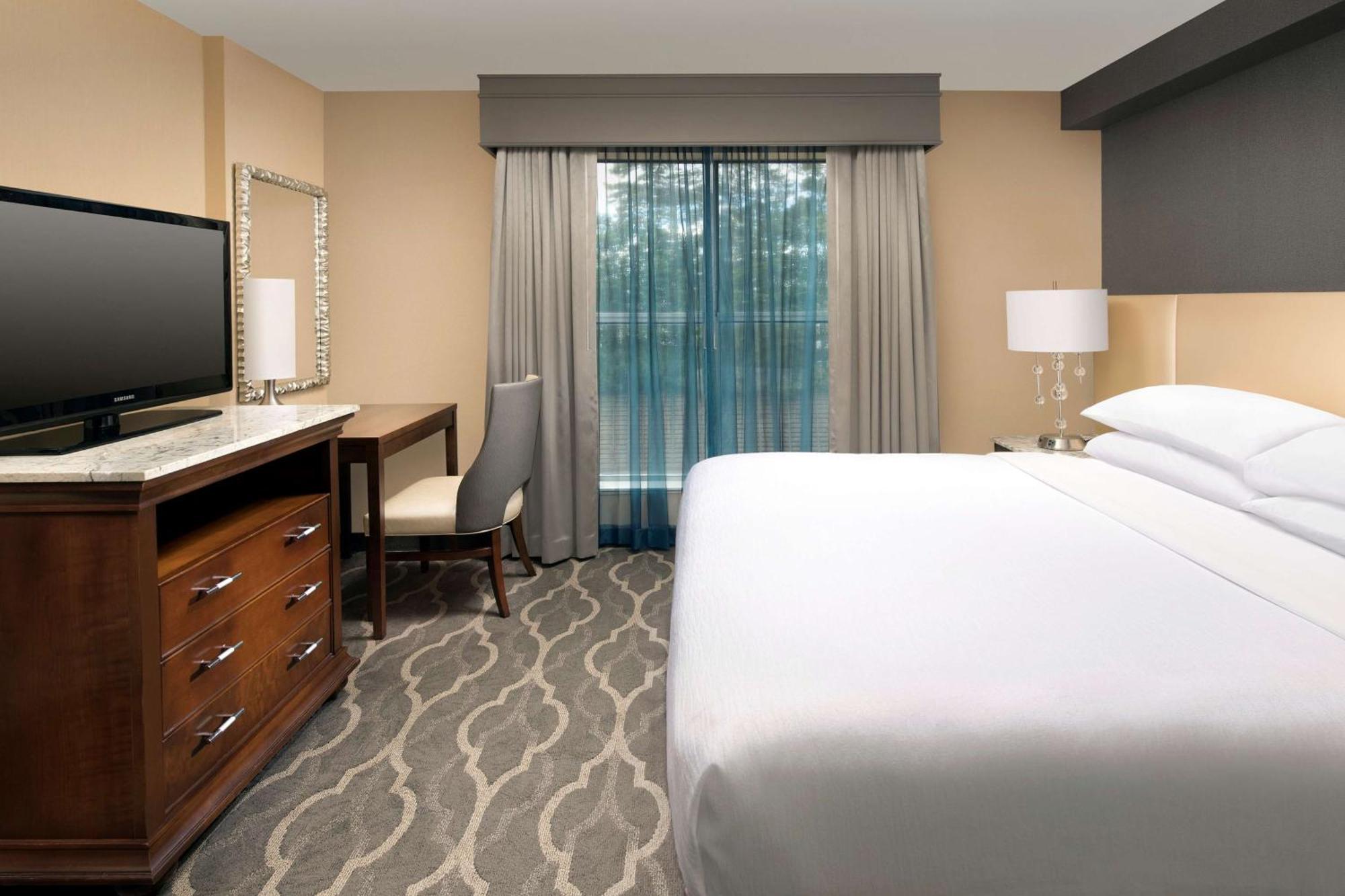 Embassy Suites By Hilton Atlanta Airport College Park Bagian luar foto