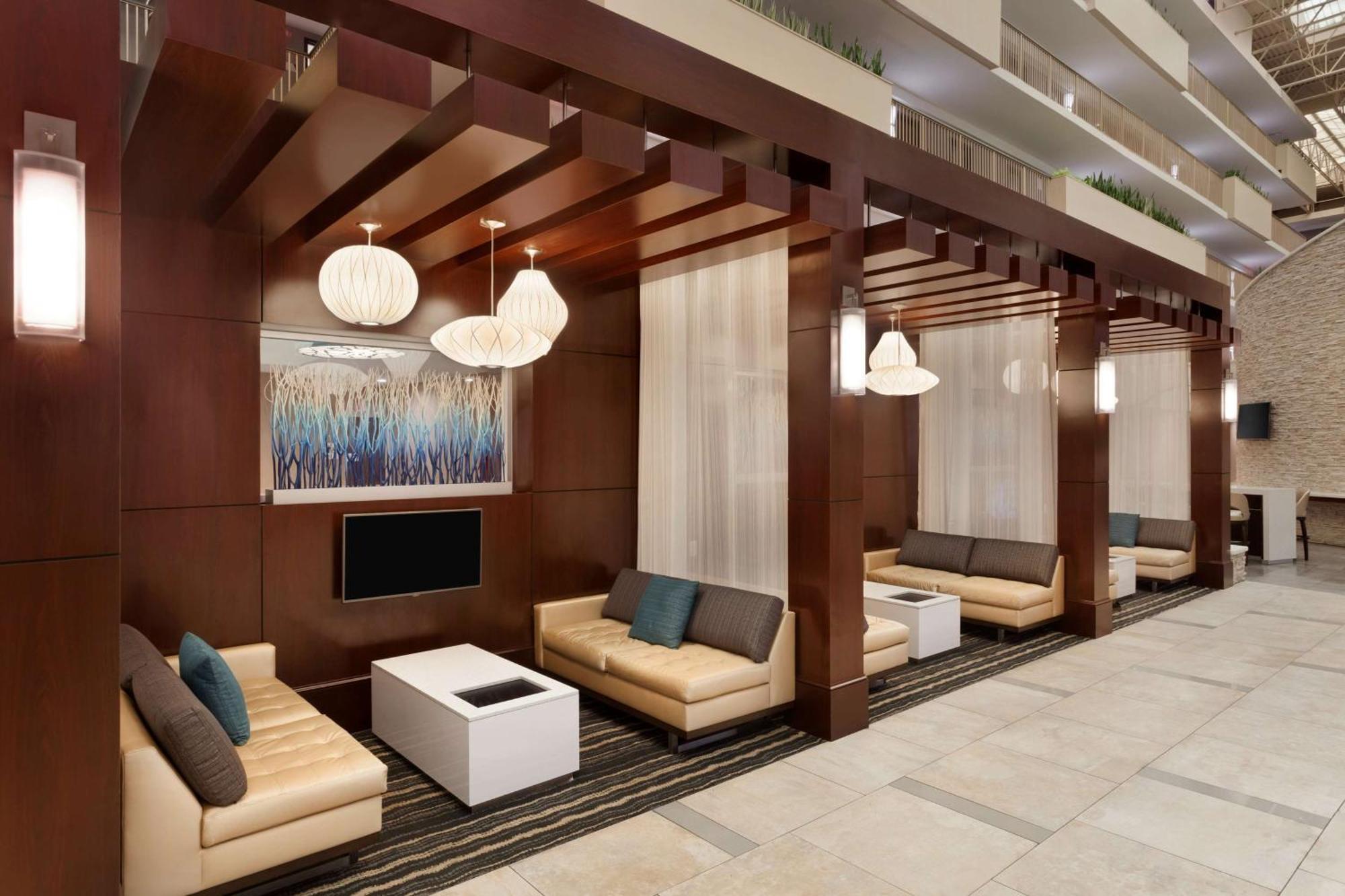 Embassy Suites By Hilton Atlanta Airport College Park Bagian luar foto