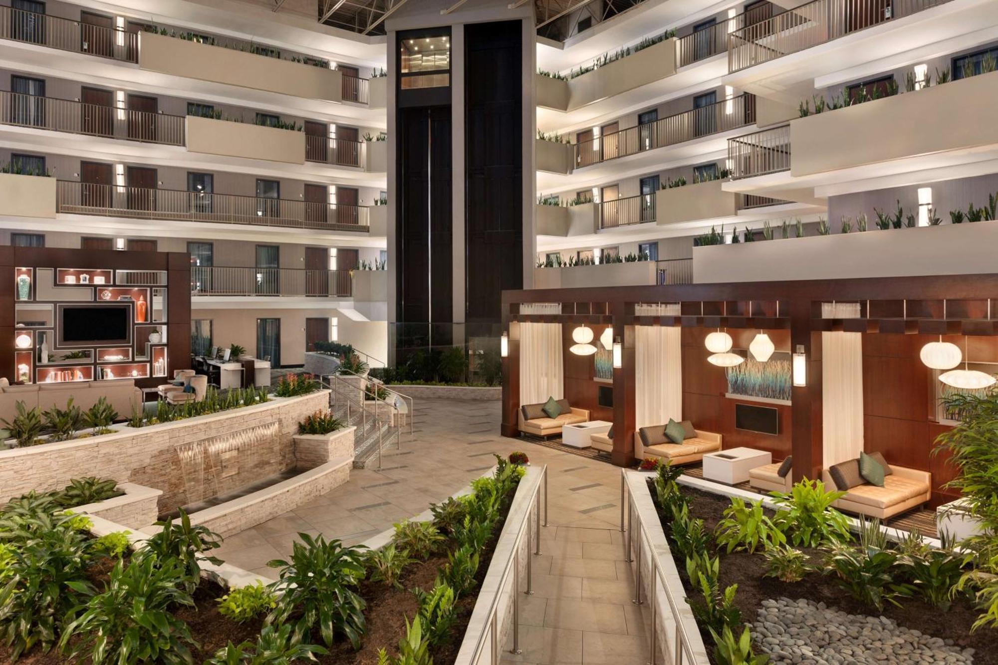 Embassy Suites By Hilton Atlanta Airport College Park Bagian luar foto